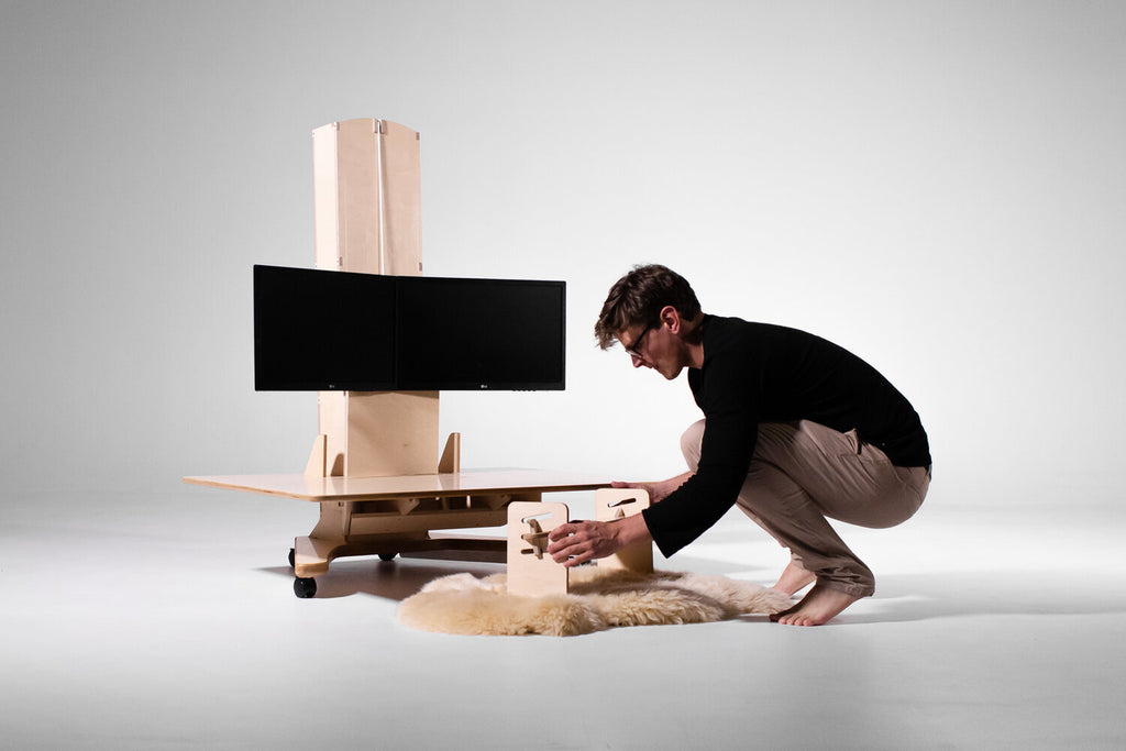 Limber linear in low position with stool